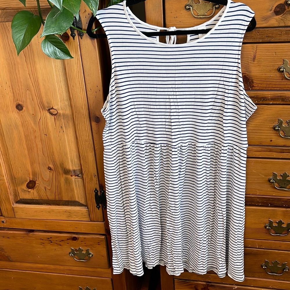 🌸Old Navy stretchy summer mini sleeveless dress